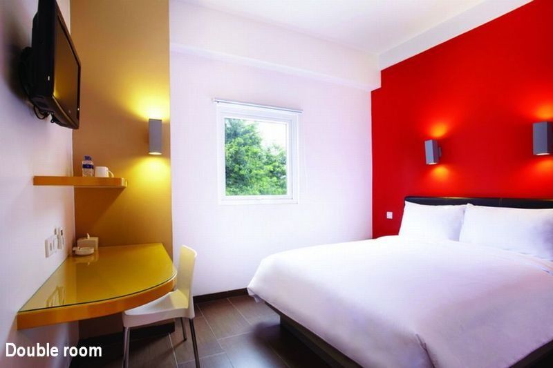 Amaris Hotel Senen Джакарта Экстерьер фото